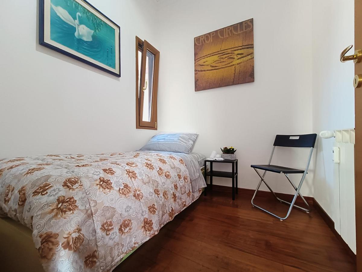 Avellini - Delightful And Spacious Apartment With Terrace - Near Metro A Cornelia Rome Extérieur photo